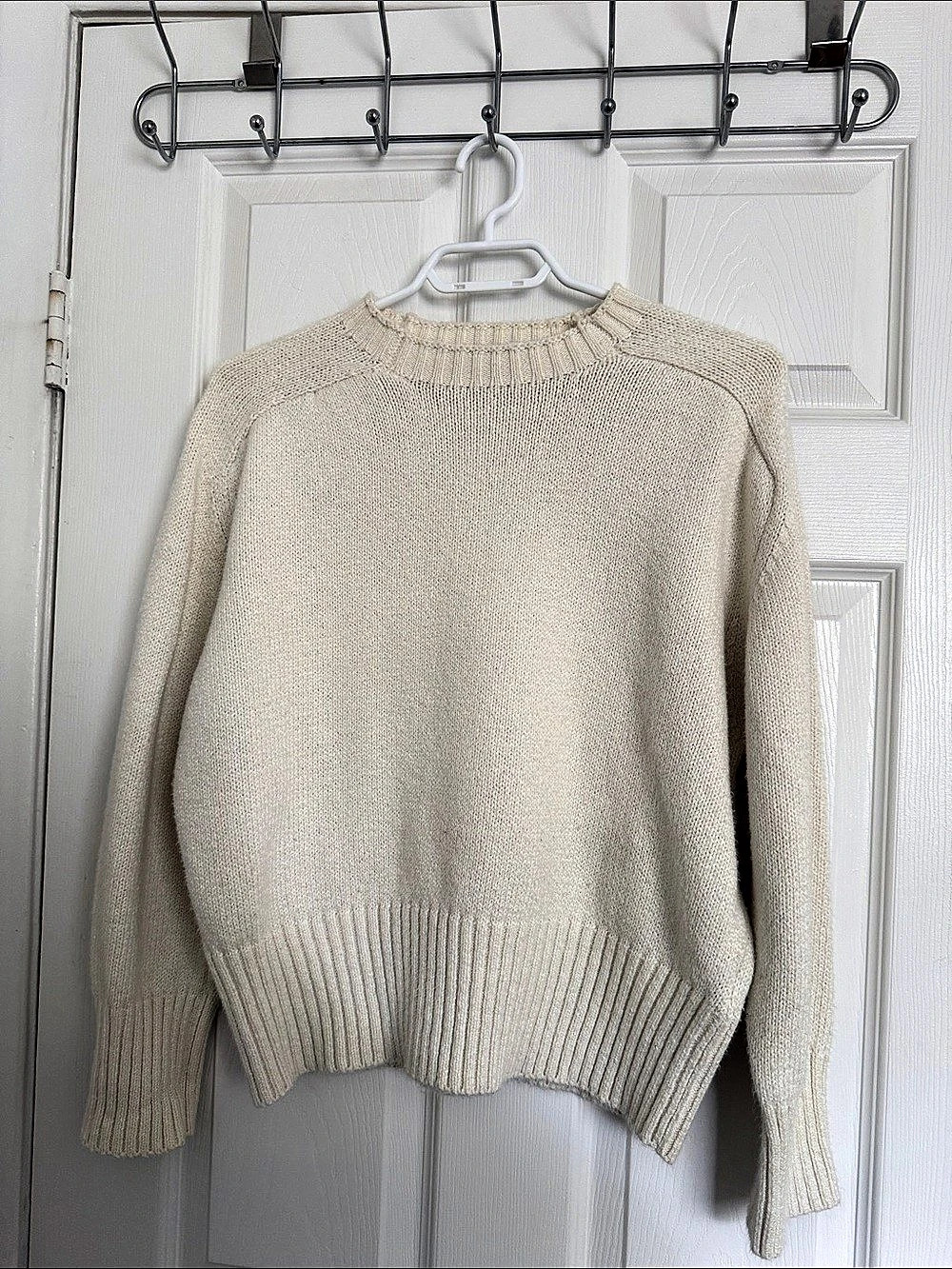 Zara Cream Crew Neck Knit Sweater Like New
